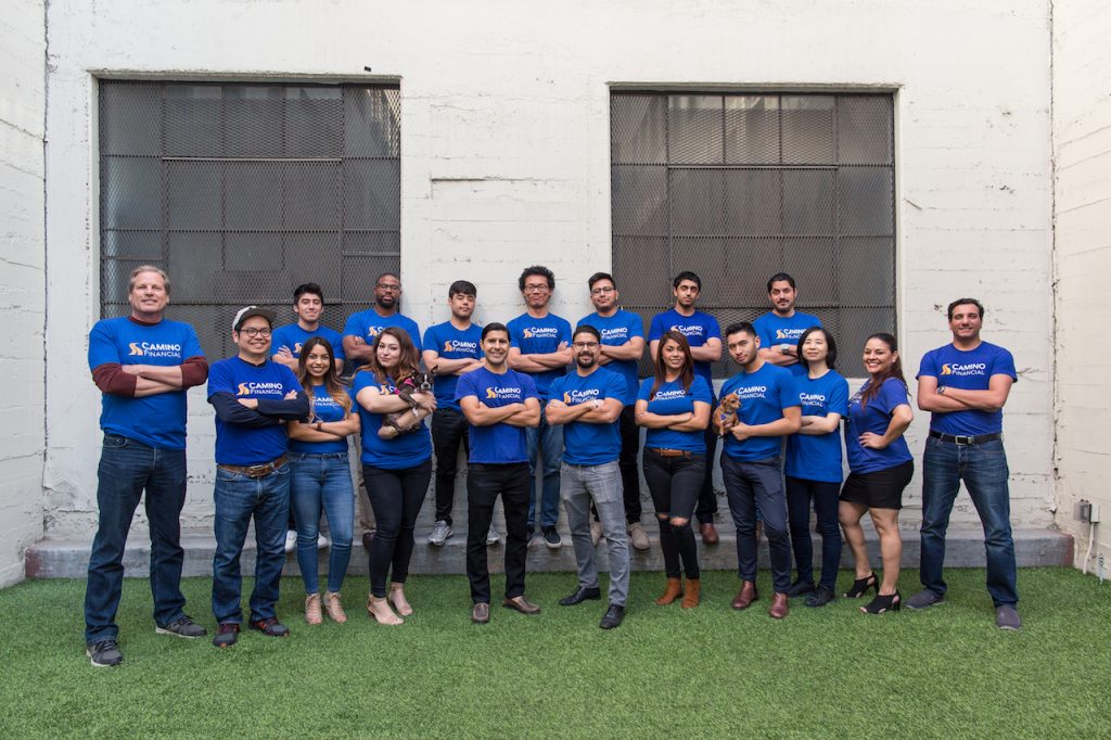 Sean y Kenny Salas y el equipo de Camino Financial