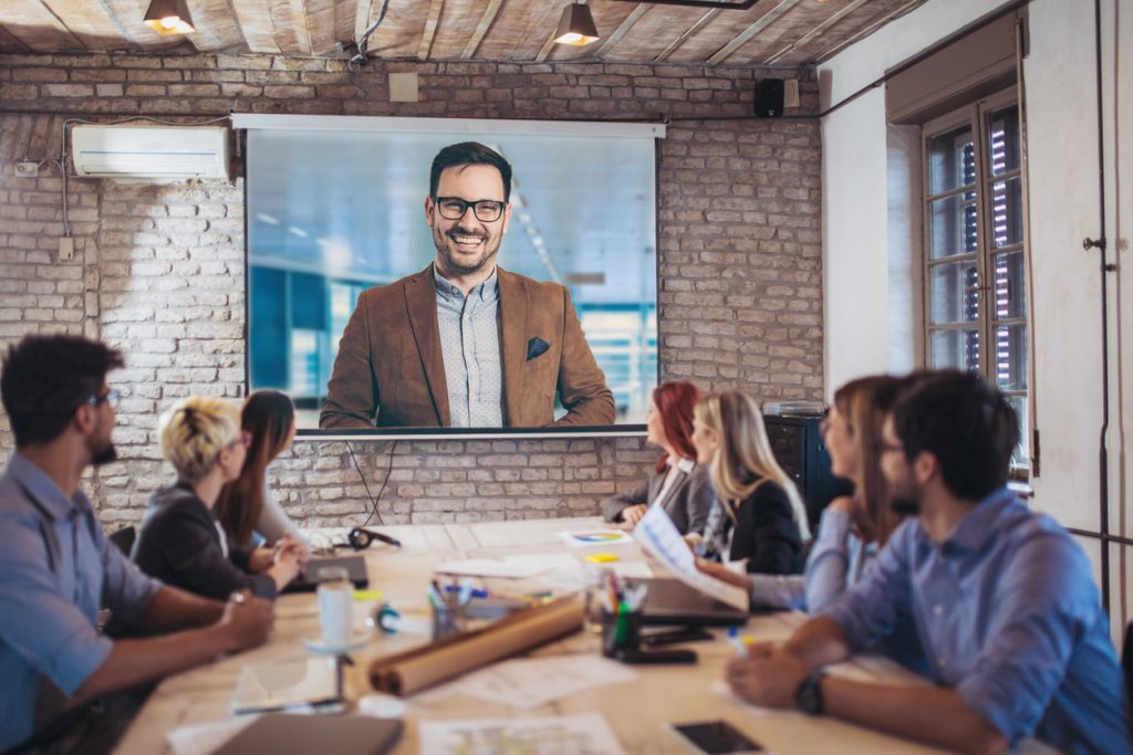 Aprende a usar Skype para Empresas y conoce todas sus funciones.