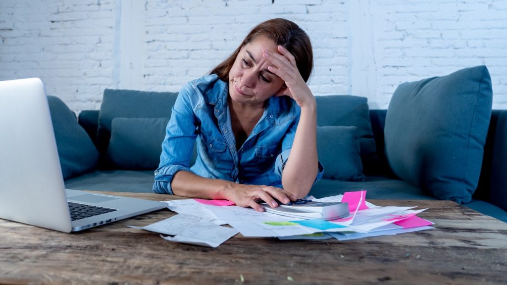 ¿Qué es una recesión? Ejemplos y consecuencias económicas